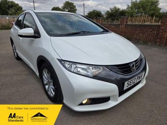 Honda Civic 1.8 i-VTEC ES-T Hatchback 5dr Petrol Manual Euro 5 (s/s) (142 ps