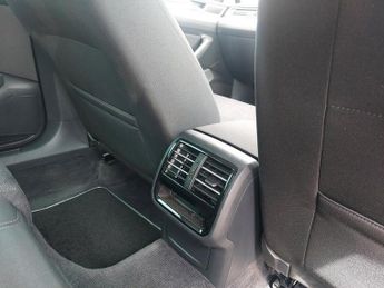 Volkswagen Passat SE BUSINESS TDI BLUEMOTION TECH DSG