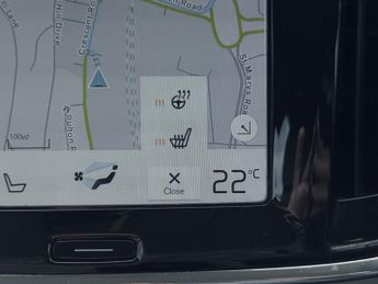 Volvo V90 D4 MOMENTUM