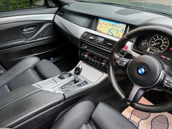 BMW 5 SERIES 520d M SPORT