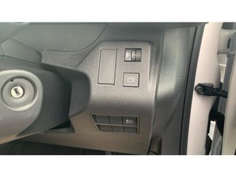 Peugeot Partner E-Long 100kW 52kWh Asphalt Van Auto