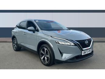 Nissan Qashqai 1.3 DiG-T MH N-Connecta [Glass Roof] 5dr Petrol Hatchback