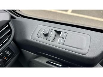 Ford Transit Custom E-320 L2 Rwd 160kW 65kWh H1 Van Sport Auto