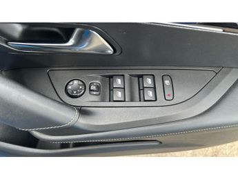Peugeot 2008 100kW GT 50kWh 5dr Auto Electric Estate