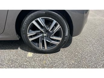 Peugeot 208 1.2 PureTech 130 Allure Premium + 5dr EAT8 Petrol Hatchback