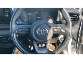 Toyota Yaris 1.5 Hybrid Icon 5dr CVT Hybrid Hatchback