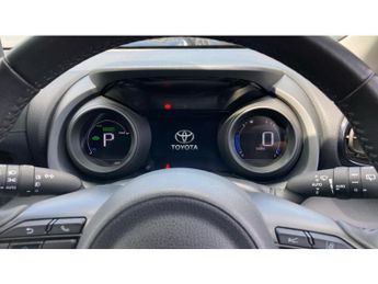 Toyota Yaris 1.5 Hybrid Design 5dr CVT Hybrid Hatchback