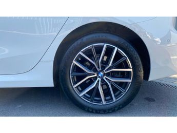 BMW 2 Series 220i MHT M Sport 5dr DCT Petrol Hatchback
