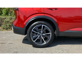 Nissan Qashqai 1.3 DiG-T MH 158 Tekna 5dr Xtronic Petrol Hatchback