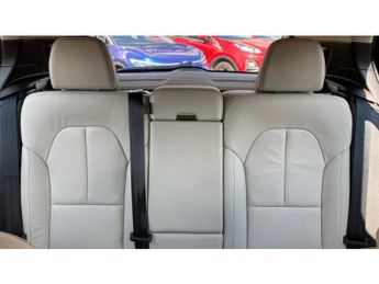 Volvo XC40 1.5 T5 Recharge PHEV Inscription Pro 5dr Auto Estate