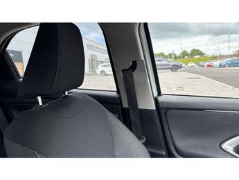 Toyota Yaris 1.5 Hybrid Design 5dr CVT Hybrid Hatchback