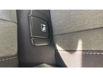 Volvo XC40 2.0 B3P Plus Dark 5dr Auto Petrol Estate