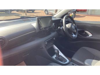 Toyota Yaris 1.5 Hybrid Design 5dr CVT Hybrid Hatchback