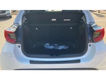 Toyota Yaris 1.5 Hybrid Design 5dr CVT Hybrid Hatchback
