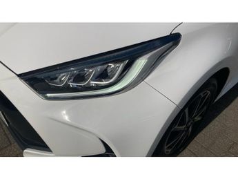 Toyota Yaris 1.5 Hybrid Design 5dr CVT Hybrid Hatchback
