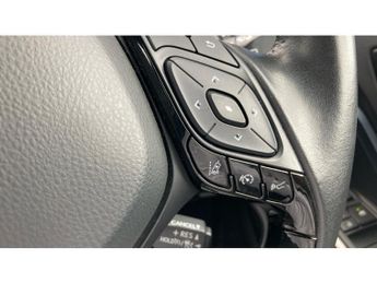 Toyota C-HR 1.8 Hybrid Design 5dr CVT Hybrid Hatchback