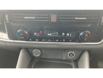 Nissan Qashqai 1.3 DiG-T MH 158 N-Connecta 5dr Xtronic Petrol Hatchback