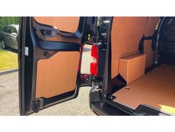 Vauxhall Vivaro L2 Diesel 2.0 Turbo D 145 Prime H1 Van Auto