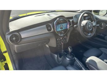 MINI Hatchback 1.5 Cooper Exclusive 3dr Auto Petrol Hatchback