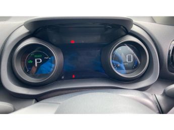Toyota Yaris 1.5 Hybrid Design 5dr CVT Hybrid Hatchback