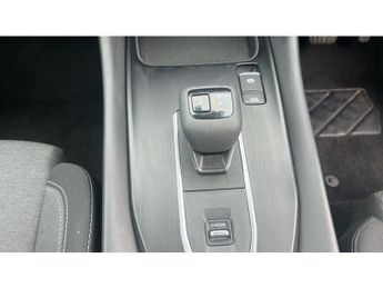 Nissan Qashqai 1.3 DiG-T MH 158 N-Connecta 5dr Xtronic Petrol Hatchback