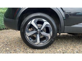 Nissan Qashqai 1.3 DiG-T MH 158 N-Connecta 5dr Xtronic Petrol Hatchback
