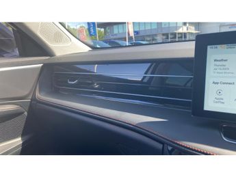 MG HS 1.5 T-GDI Trophy 5dr DCT Petrol Hatchback