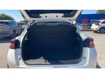 Nissan Juke 1.0 DiG-T 114 N-Connecta 5dr DCT Petrol Hatchback