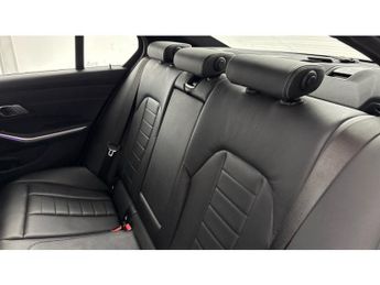 BMW 3 Series 330e M Sport 4dr Auto Saloon