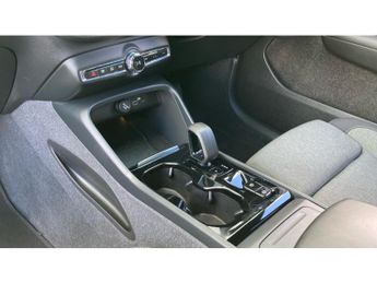 Volvo XC40 2.0 B4P Plus Dark 5dr Auto Petrol Estate