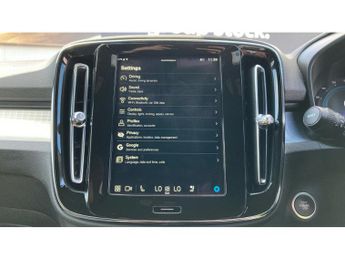Volvo XC40 2.0 B4P Plus Dark 5dr Auto Petrol Estate