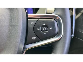 Volvo XC40 2.0 B4P Plus Dark 5dr Auto Petrol Estate