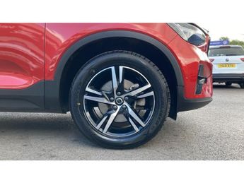 Volvo XC40 2.0 B4P Plus Dark 5dr Auto Petrol Estate