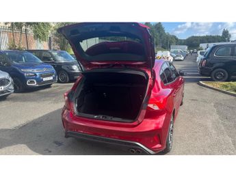 Ford Focus 1.5 EcoBoost 182 ST-Line X 5dr Auto Petrol Hatchback