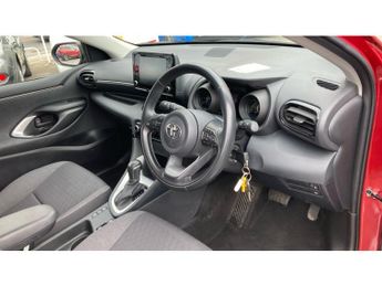 Toyota Yaris 1.5 Hybrid Design 5dr CVT Hybrid Hatchback