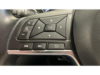 Nissan Qashqai 1.3 DiG-T 160 [157] N-Connecta 5dr DCT Glass Roof Petrol Hatchba