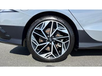 Hyundai IONIQ 6 168kW Premium 77kWh 4dr Auto Electric Saloon