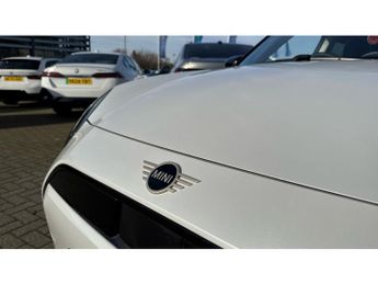 MINI Hatchback 135kW Cooper S Level 2 33kWh 3dr Auto Electric Hatchback