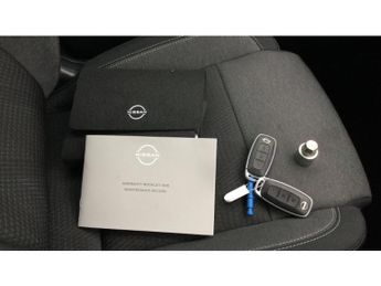 Nissan Qashqai 1.3 DiG-T MH 158 N-Connecta 5dr Xtronic Petrol Hatchback