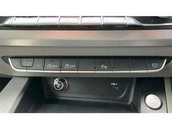 Audi A4 35 TDI Technik 4dr S Tronic Diesel Saloon