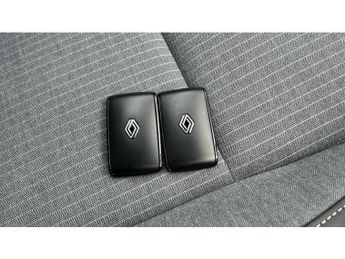 Renault Clio 1.6 E-TECH full hybrid 145 Techno 5dr Auto Hybrid Hatchback