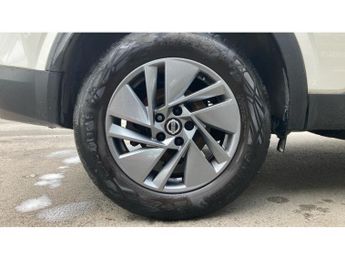 Nissan Qashqai 1.3 DiG-T MH 158 Acenta Premium 5dr Xtronic Petrol Hatchback