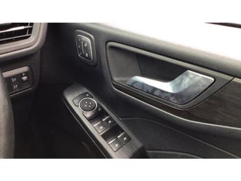 Ford Kuga 2.5 FHEV Vignale 5dr CVT Hybrid Estate
