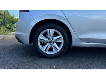 Volkswagen Golf 1.5 eTSI 150 Life 5dr DSG Petrol Hatchback