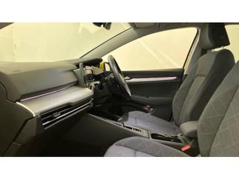 Volkswagen Golf 1.5 eTSI 150 Life 5dr DSG Petrol Hatchback