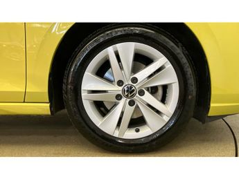 Volkswagen Golf 1.5 eTSI 150 Life 5dr DSG Petrol Hatchback