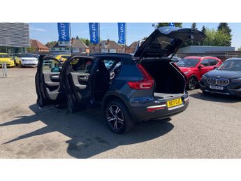 Volvo XC40 1.5 T3 [163] R DESIGN 5dr Geartronic Petrol Estate