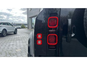 Land Rover Defender 3.0 D250 X-Dynamic S 110 5dr Auto Diesel Estate