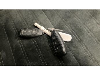 Ford Kuga 2.5 FHEV Black Package Edition 5dr CVT Hybrid Estate