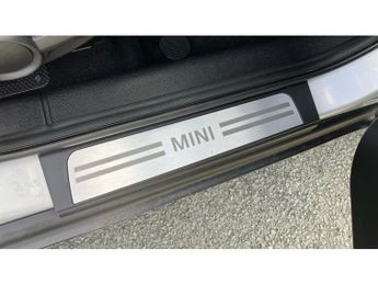 MINI Countryman 1.6 Cooper 5dr Auto Petrol Hatchback